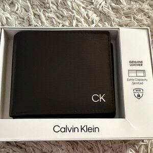 Calvin Klein Elegant White Packaging